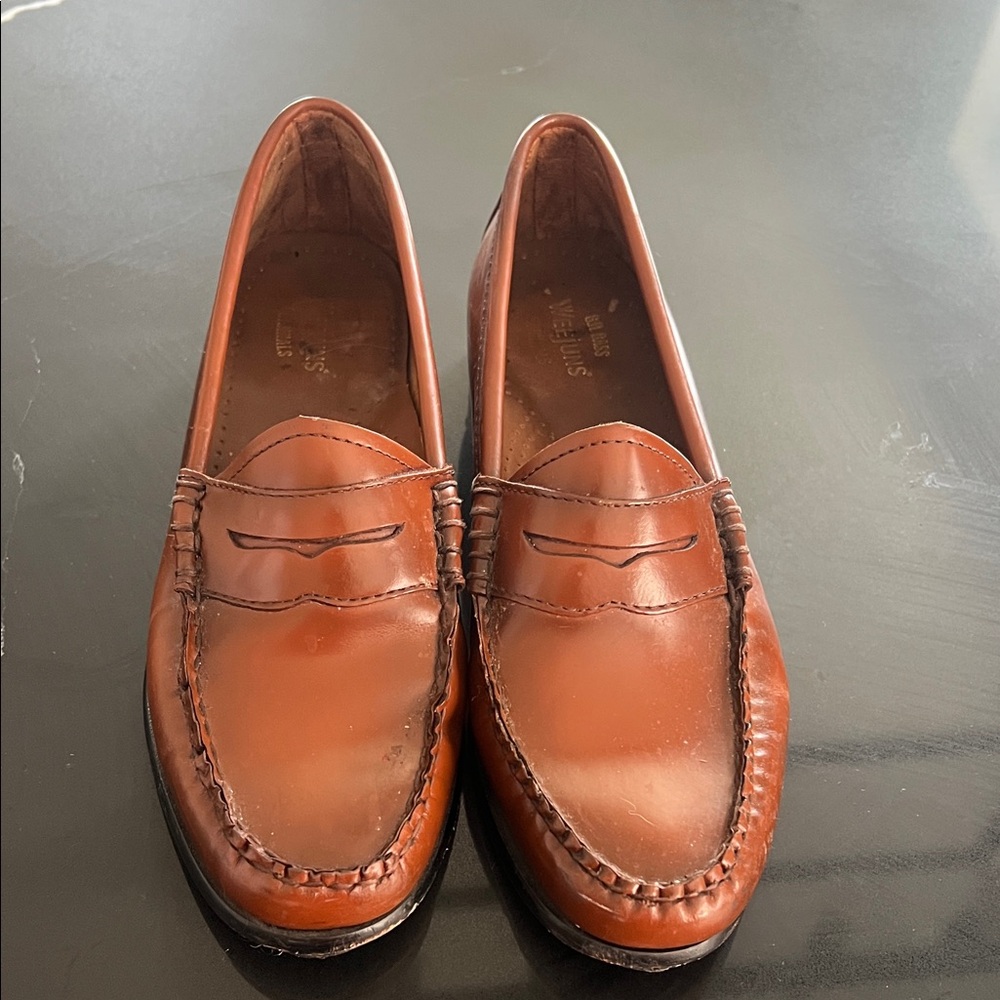 GH Bass & Co Weejuns Whitney Cognac Brown Leather Loafers Sz 8